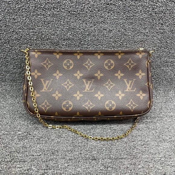 SOLD!!๐ Louis Vuitton Multi Pochette accessories ๐ - Picture 5 of 12